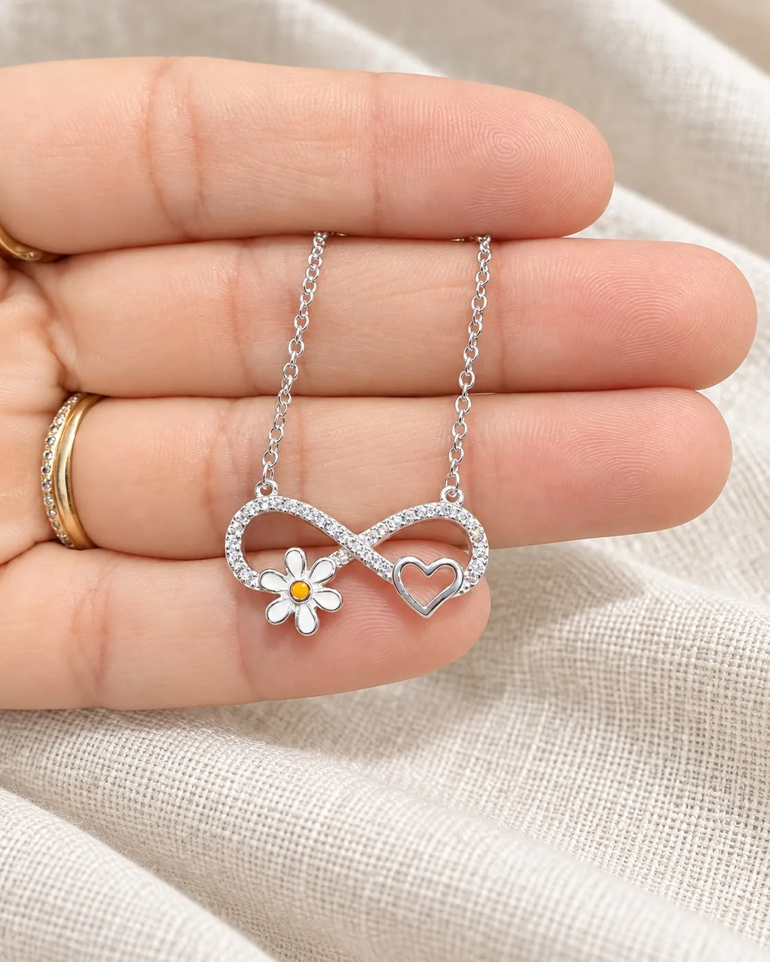 Cadena Infinito (Corazon y flor)