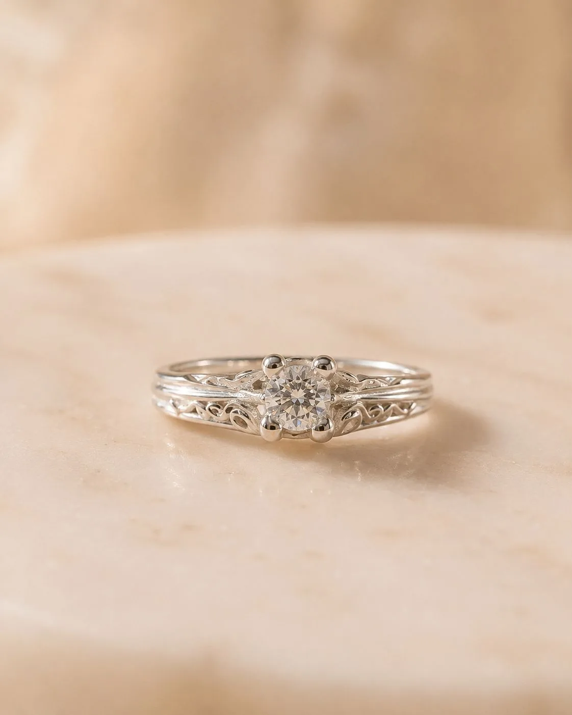 Anillo solitario Imperio