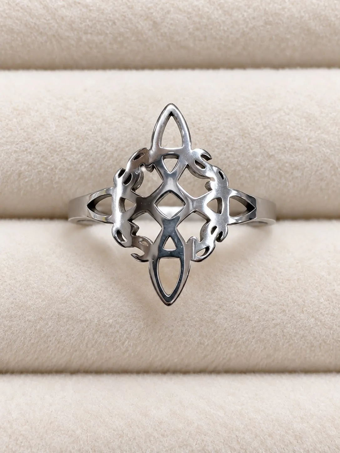 Anillo Bruja N°17