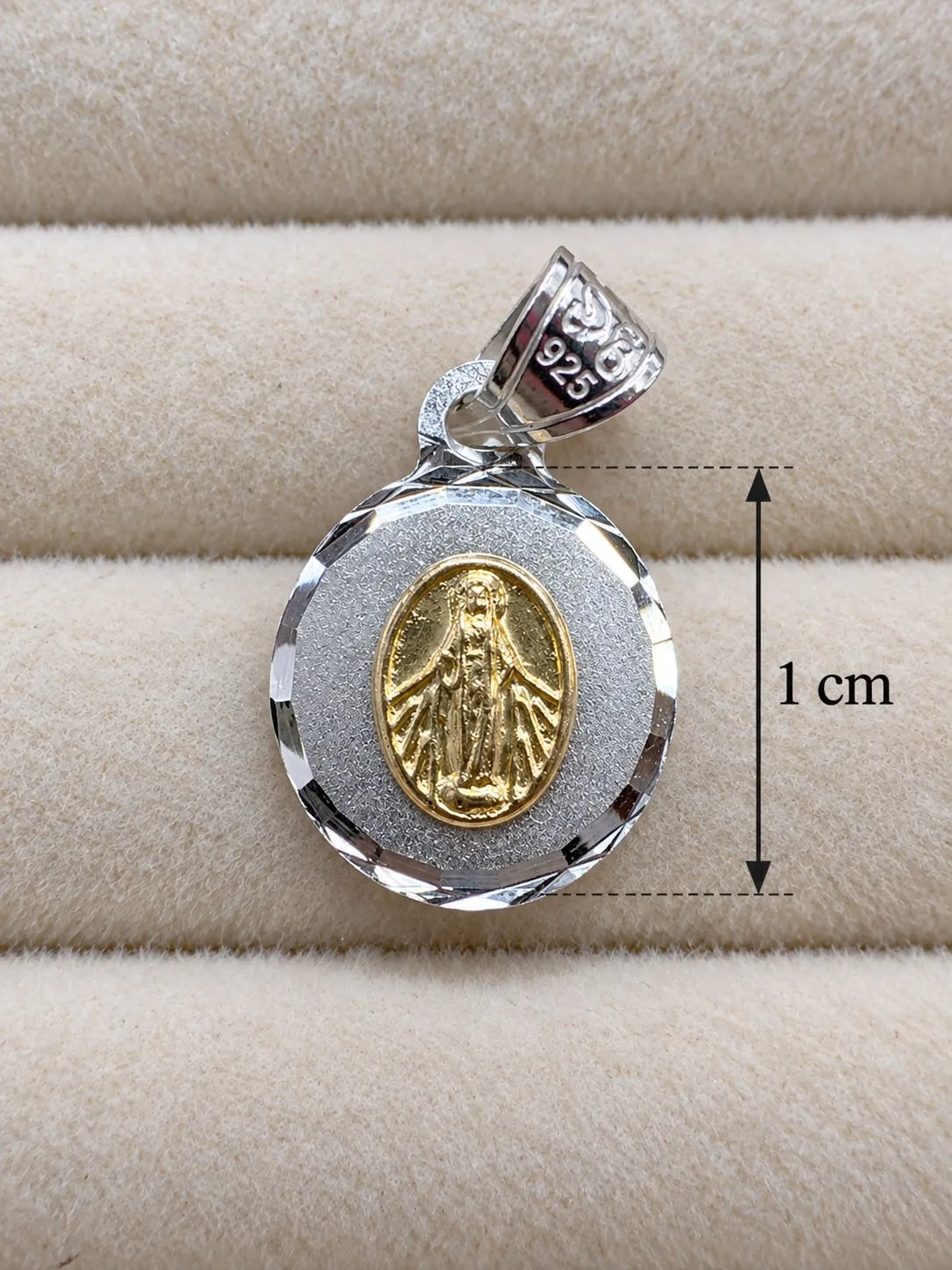 Dije Virgen de los milagros
