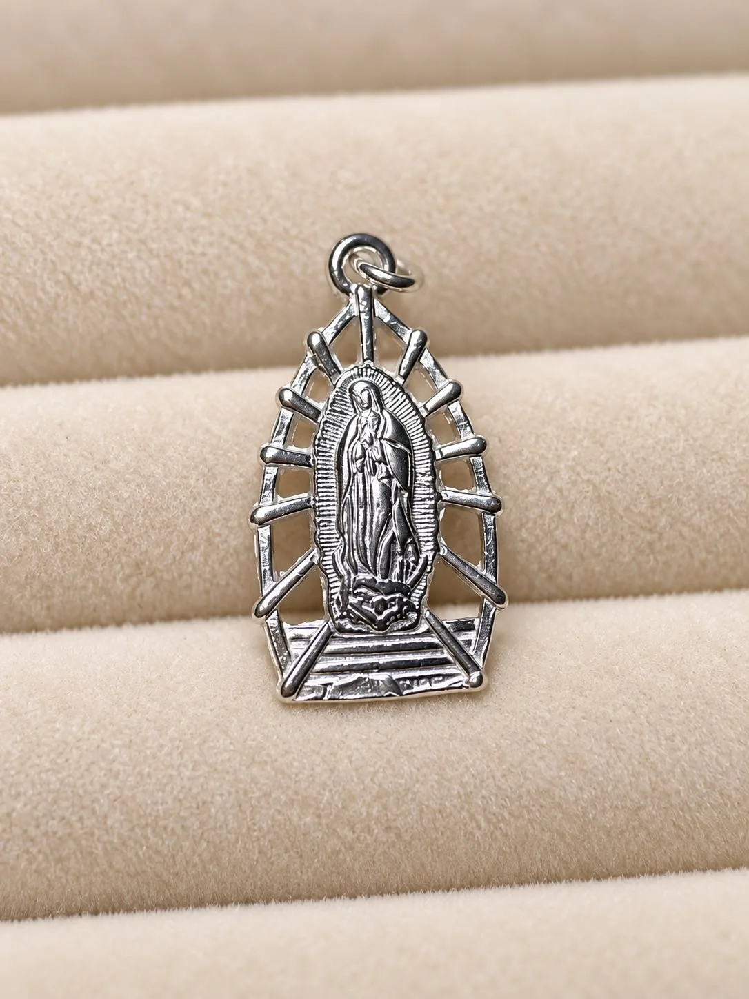 Dije Guadalupe