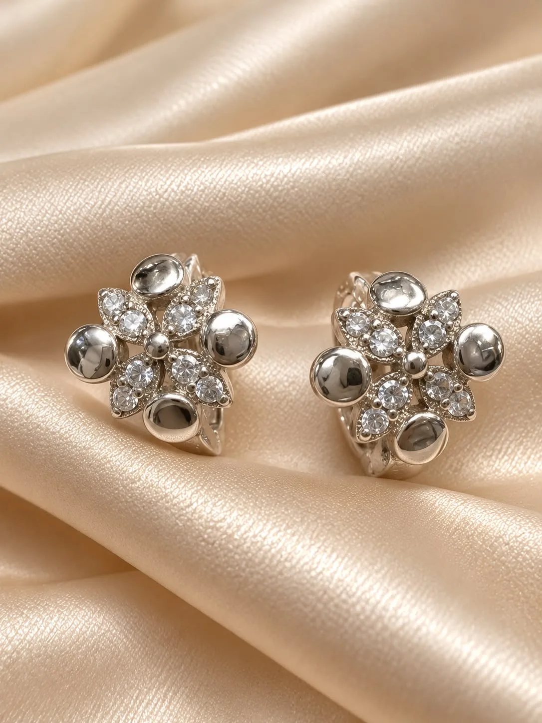 Argollas Flor 13mm