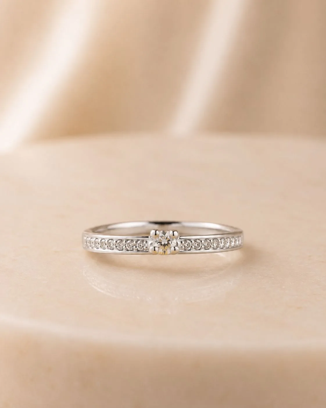 Anillo Micro punto de luz