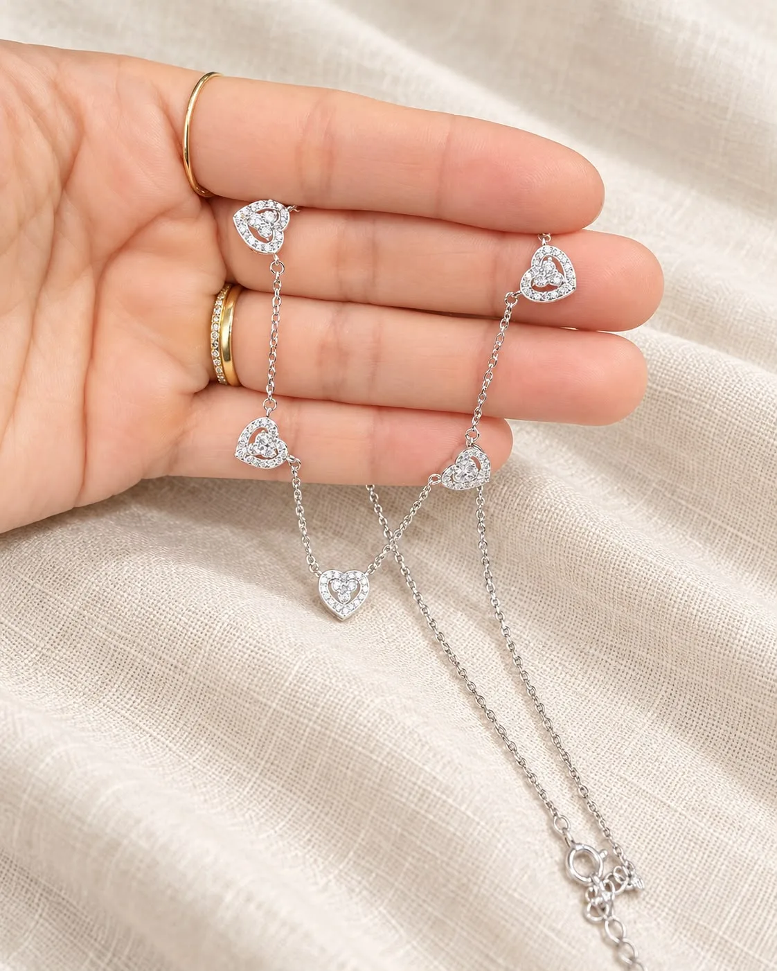 Cadena gargantilla Corazones