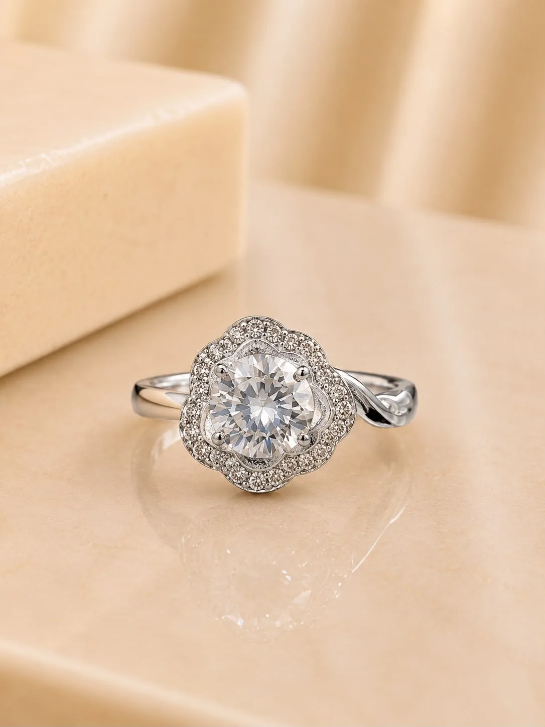 Anillo Briana
