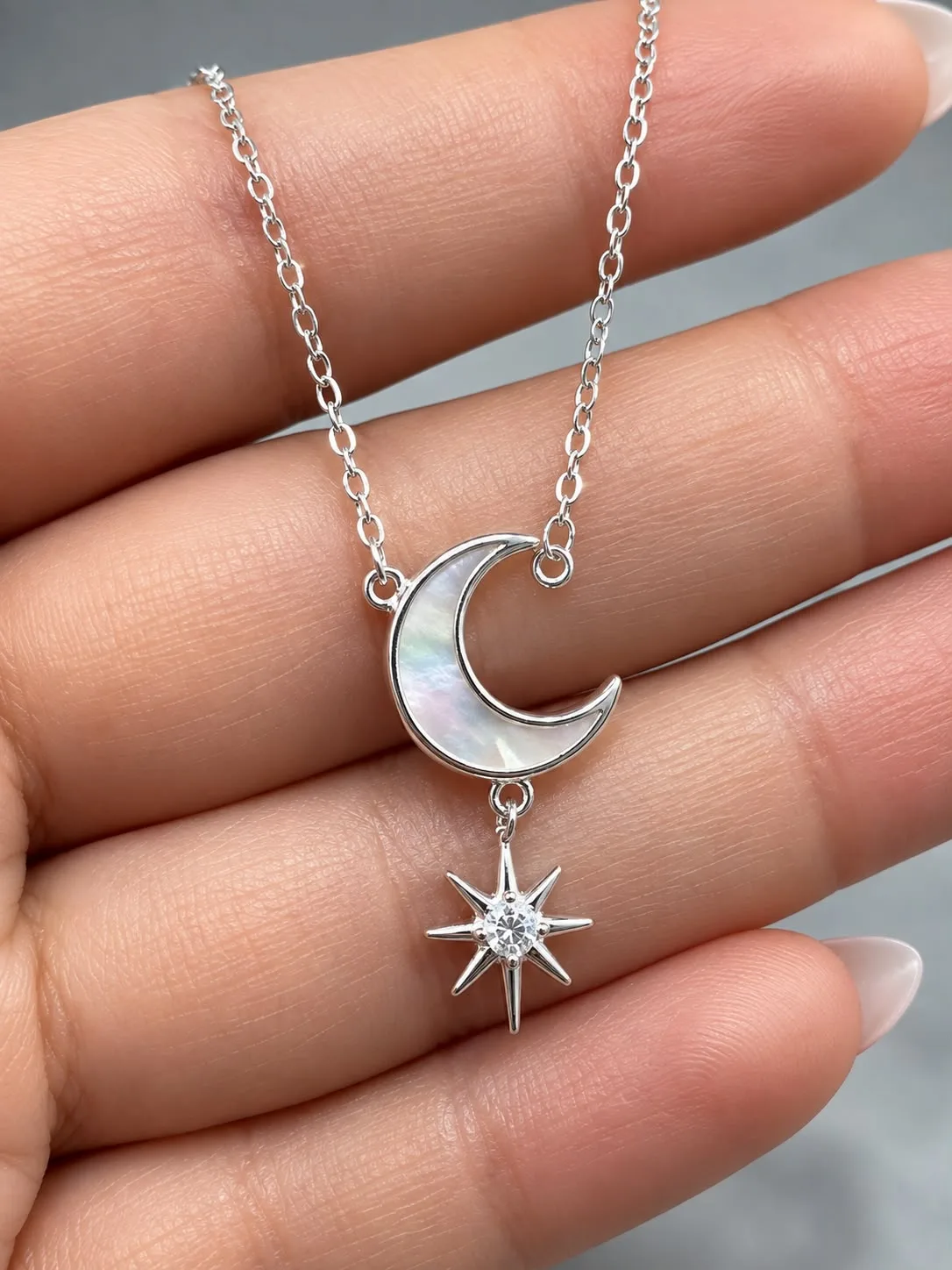 Cadena Luna y Estrella