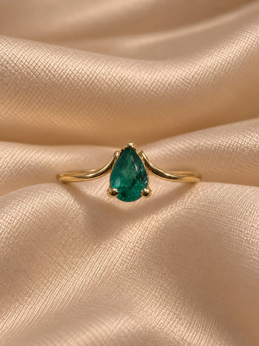 Anillo Esmeralda N°16